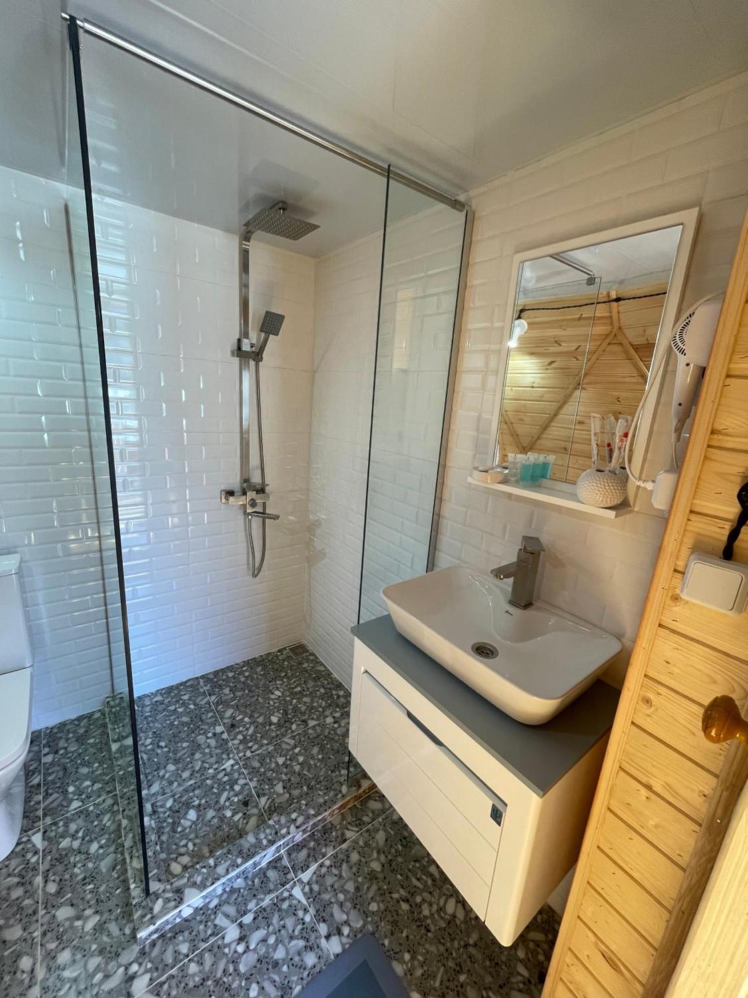 Gabua Glamping Villa Kazbegi Bagian luar foto