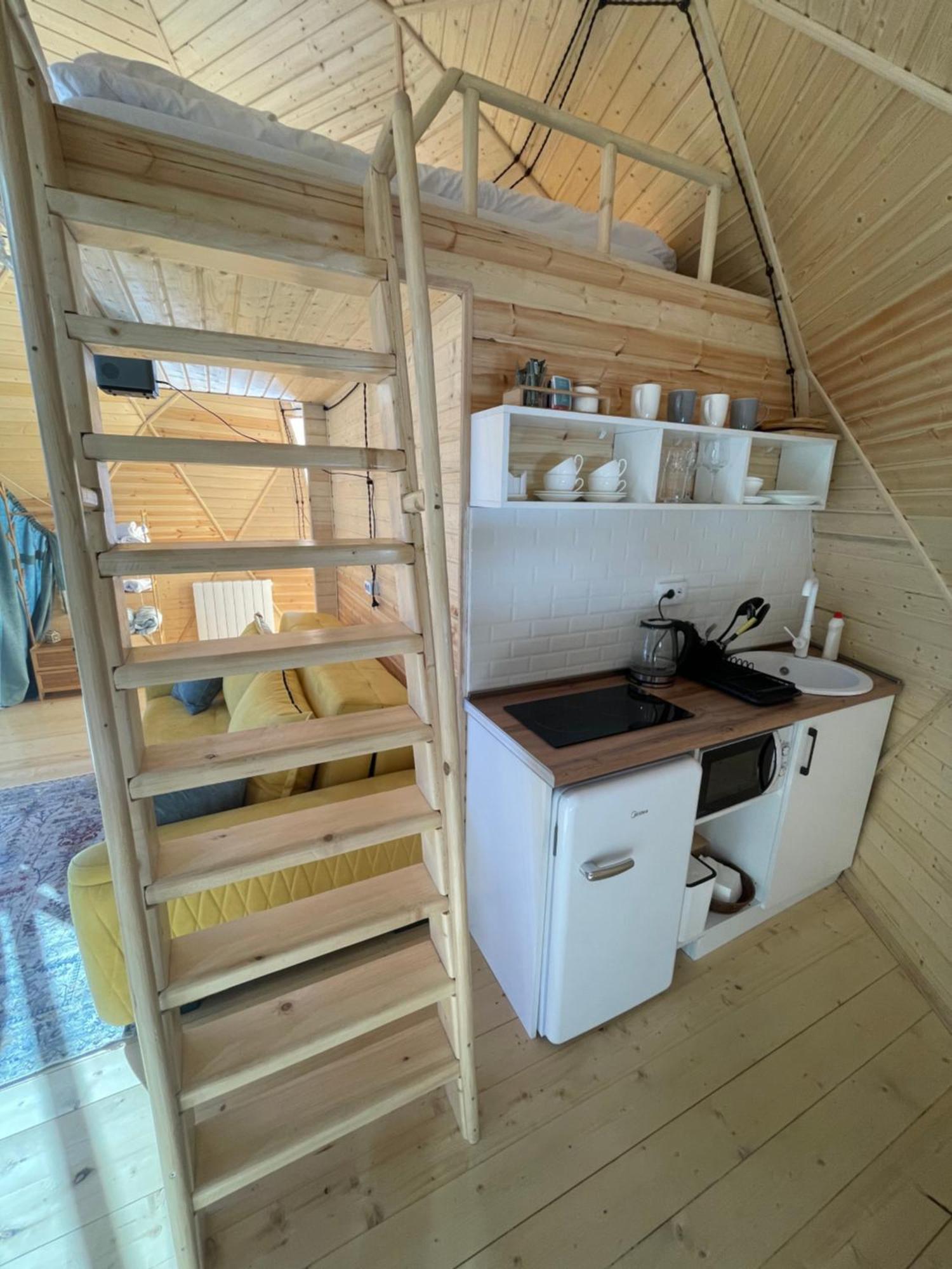 Gabua Glamping Villa Kazbegi Bagian luar foto