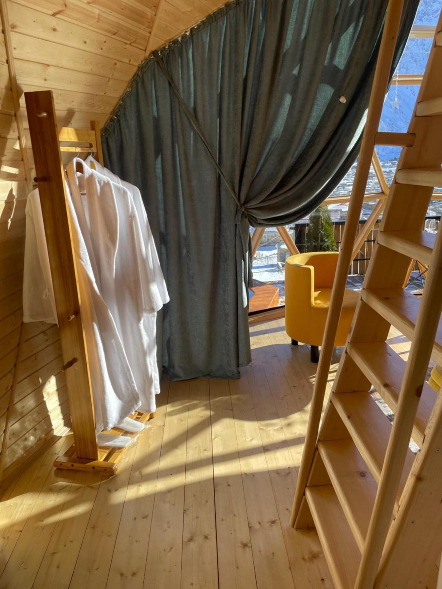 Gabua Glamping Villa Kazbegi Bagian luar foto