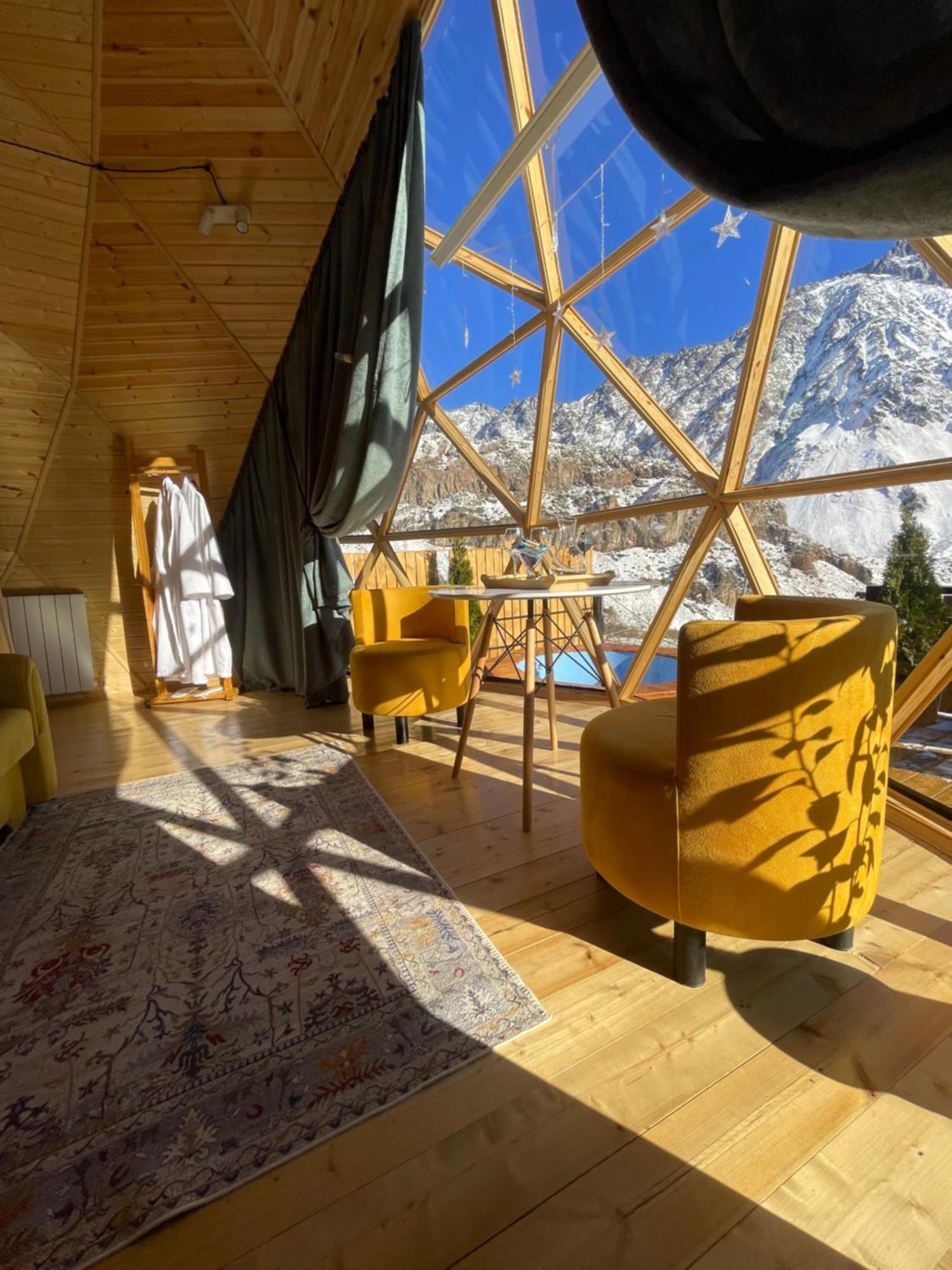 Gabua Glamping Villa Kazbegi Bagian luar foto